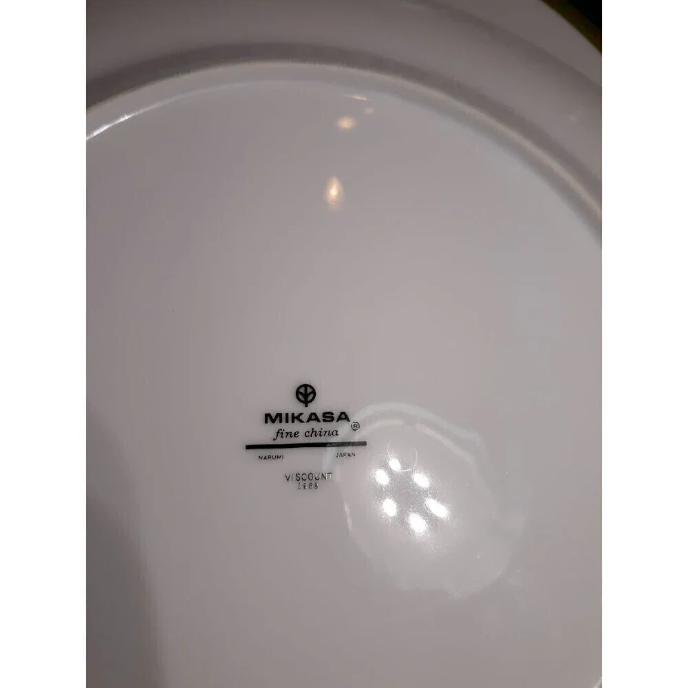 Mikasa Viscount 5688 green gold plates